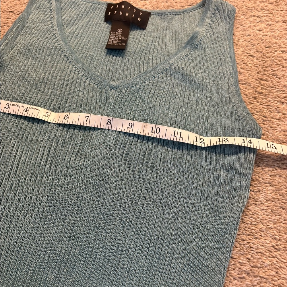 Finity Studio Sleeveless Knit Top With Ruffle Hem Size Small - Picture 7 of 11